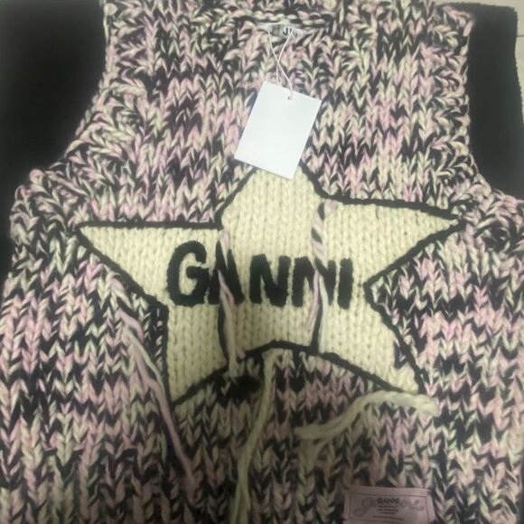 Ganni round neck short sleeveless knitted vest - Picture 4 of 7